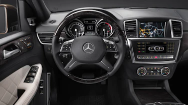 Mercedes GL350 interior
