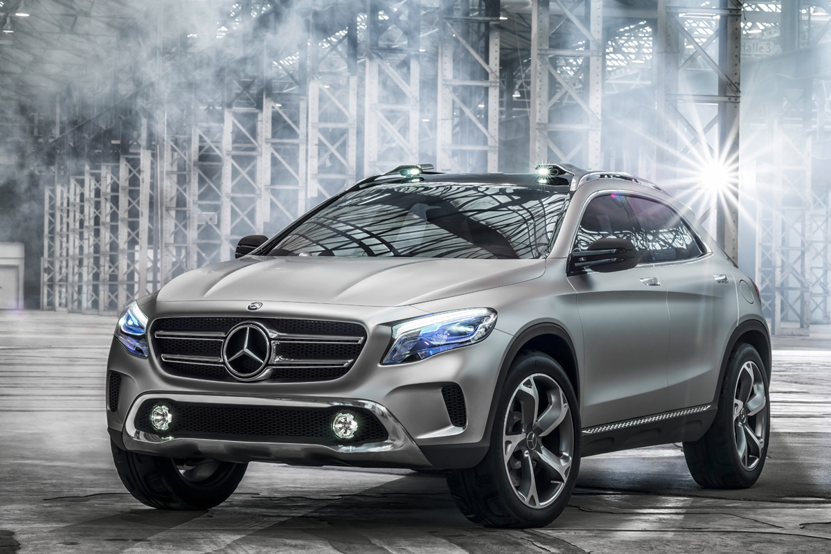 Mercedes Concept GLA front three-quarters