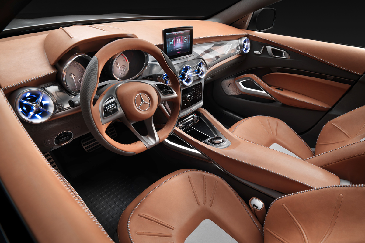 Mercedes Concept GLA dash