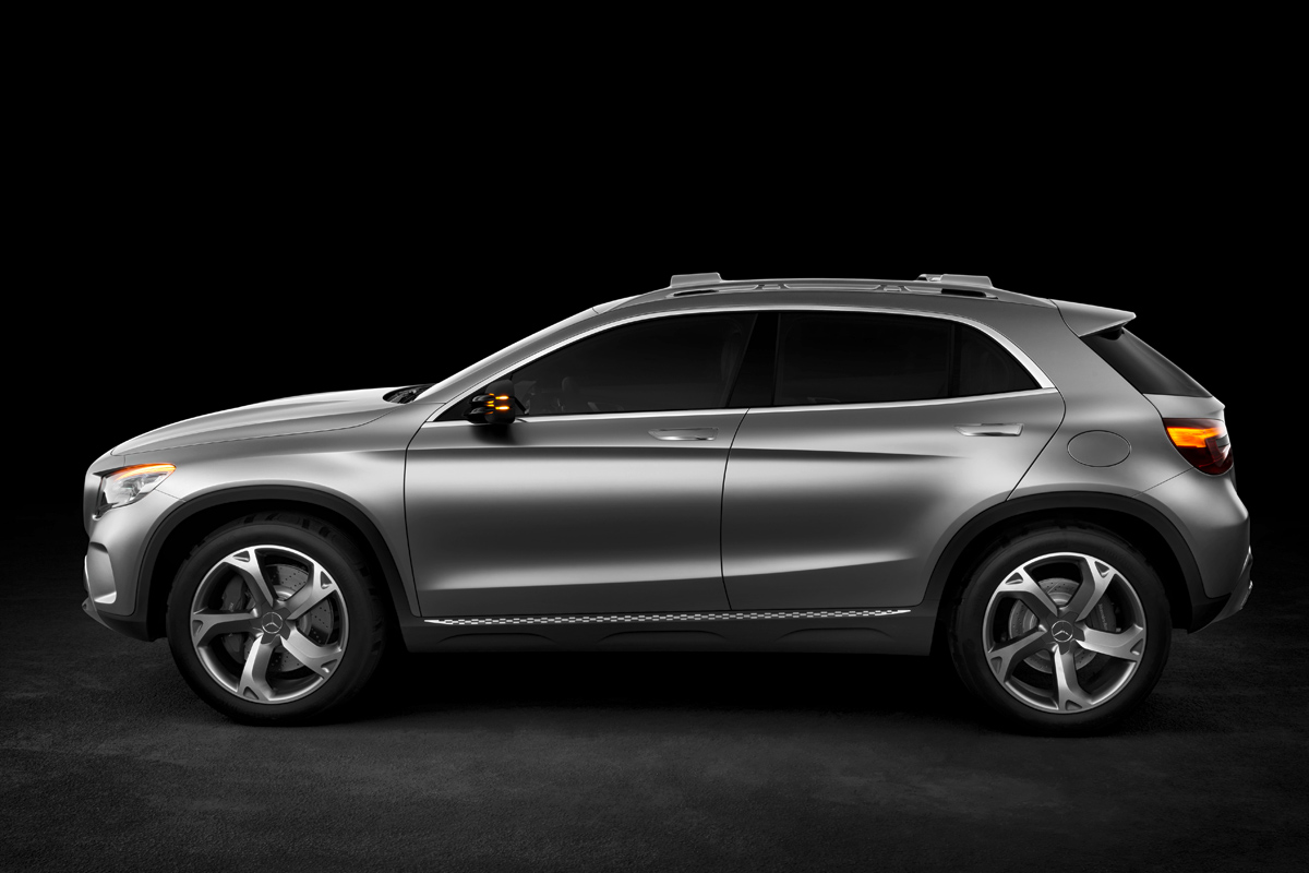 Mercedes Concept GLA side