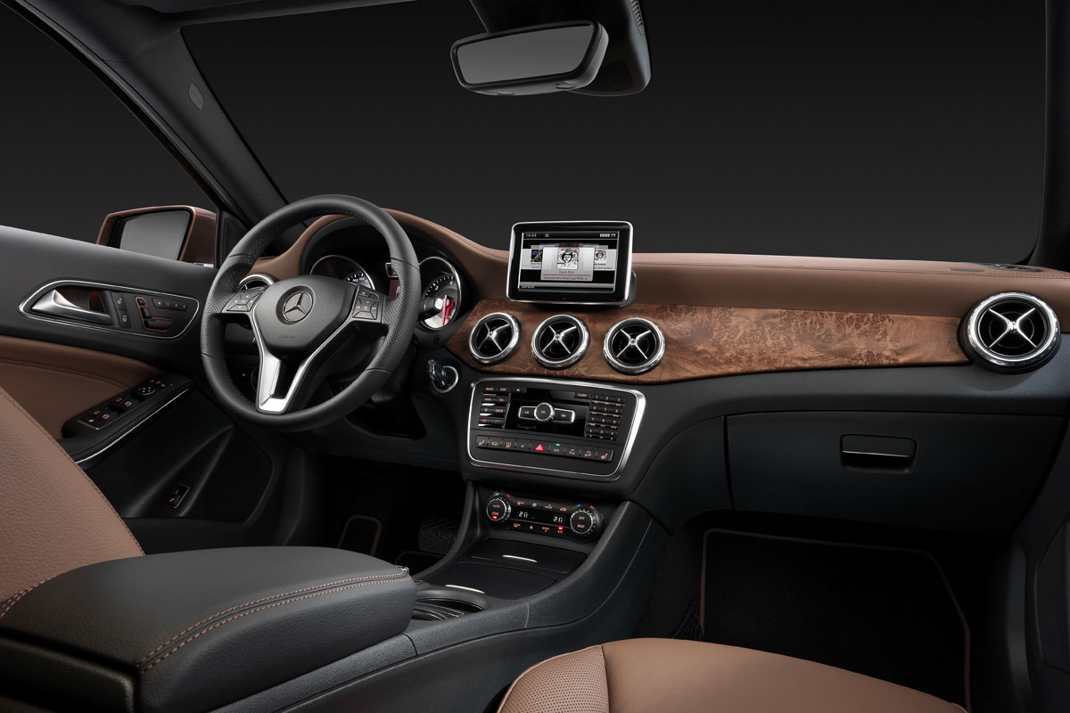 Mercedes GLA dashboard