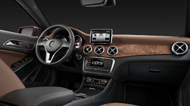 Mercedes GLA dashboard