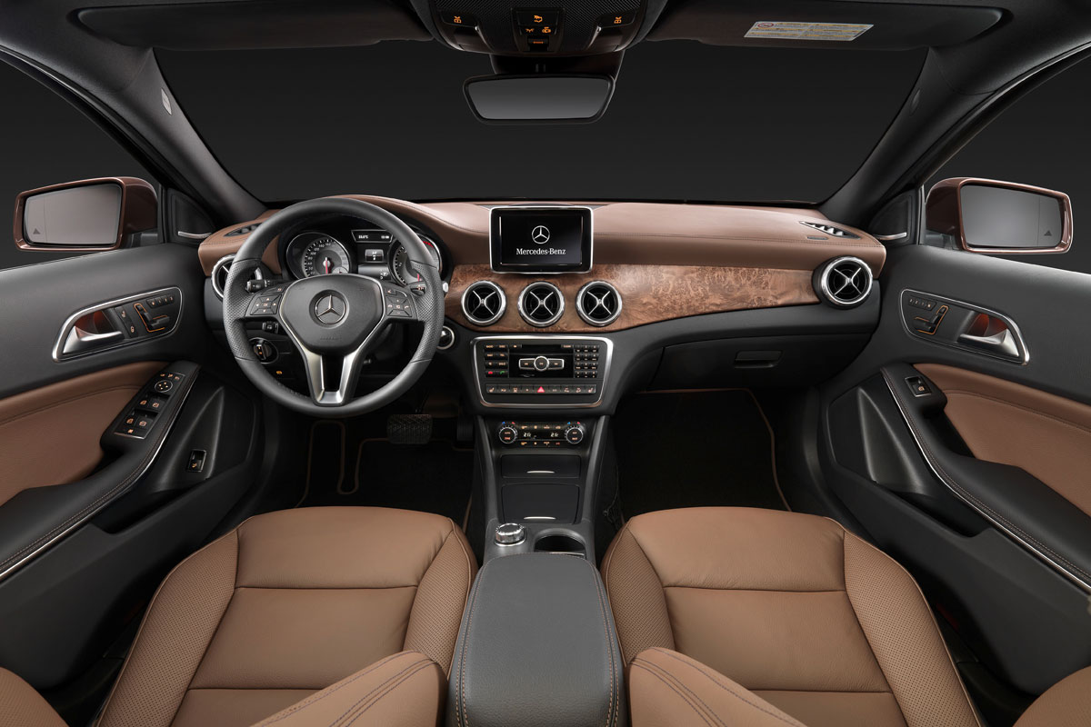 Mercedes GLA interior