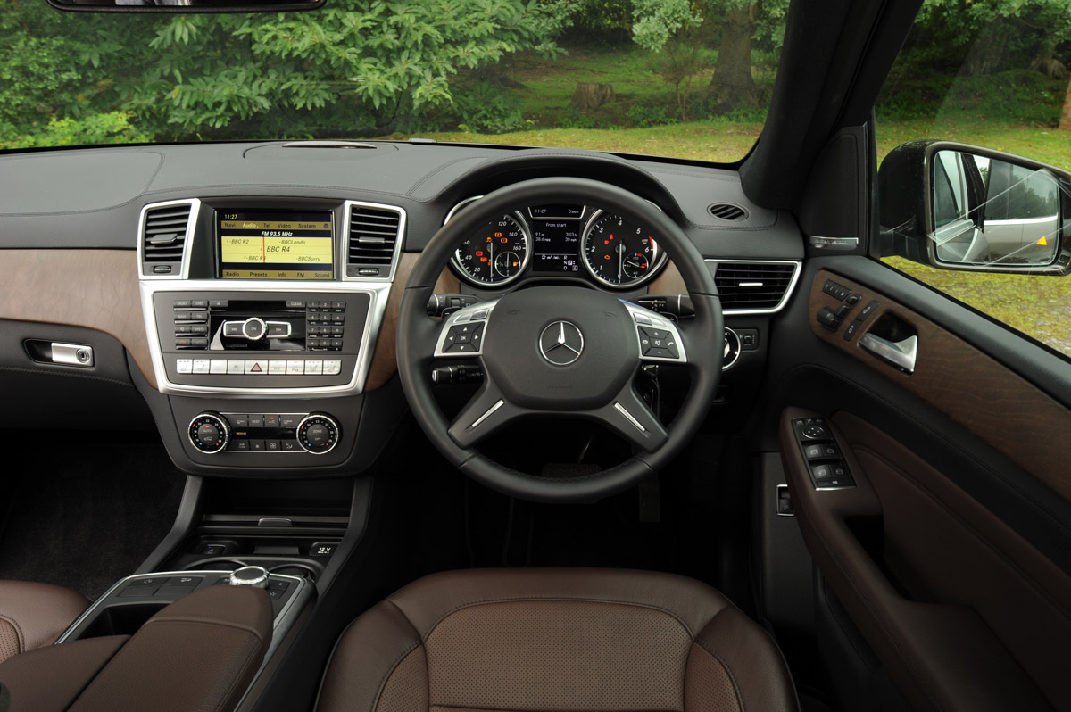 Mercedes ML 250 Bluetec Sport interior
