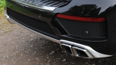 Mercedes ML63 AMG exhaust detail