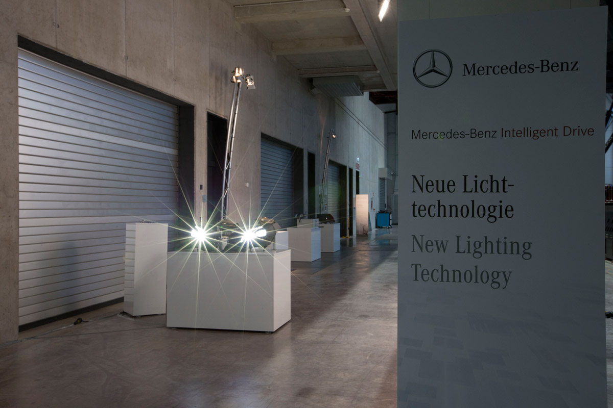Mercedes S-Class Intelligent LED lights