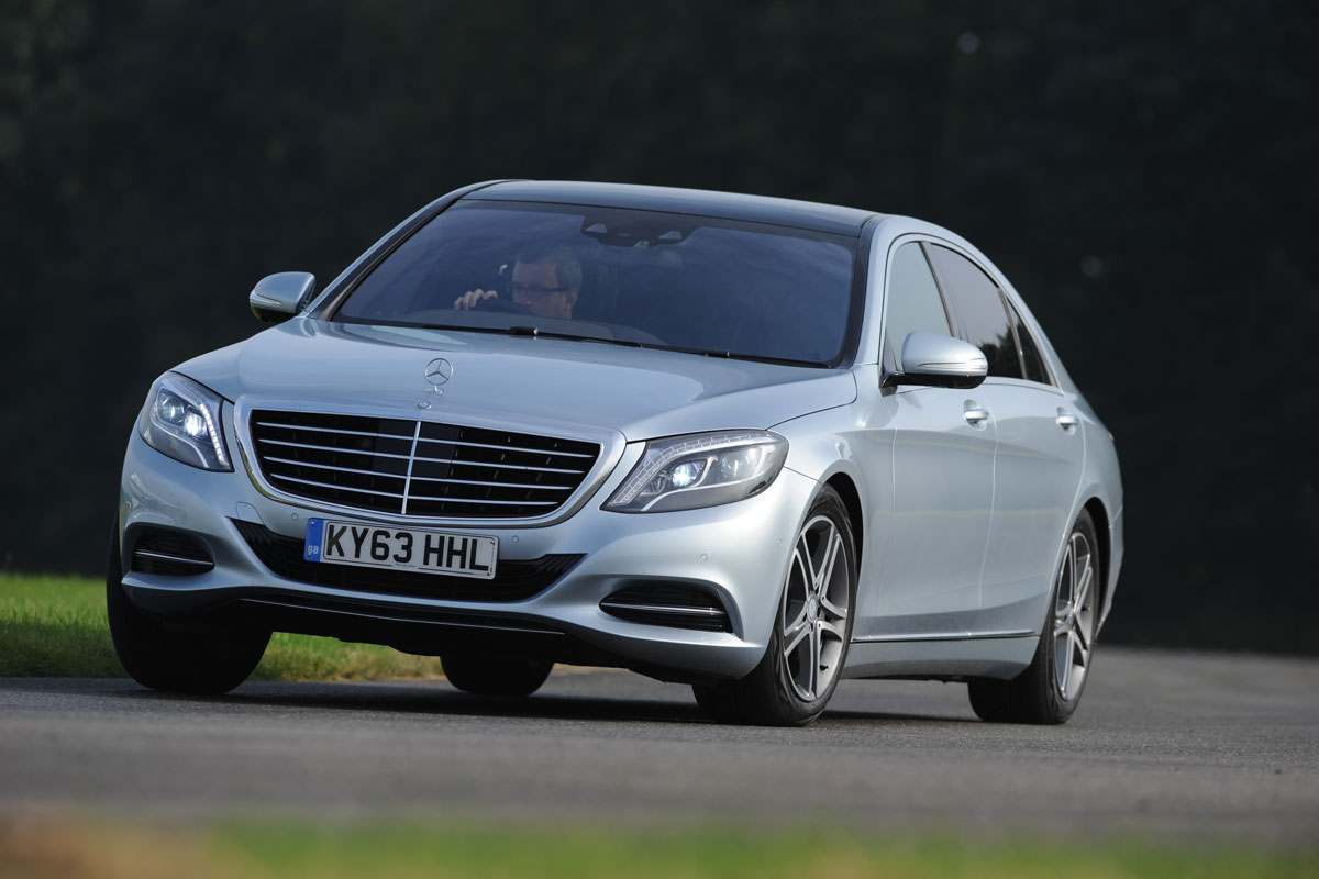 Mercedes S350 corner