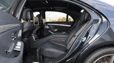 Mercedes S63 AMG 2014 rear seats