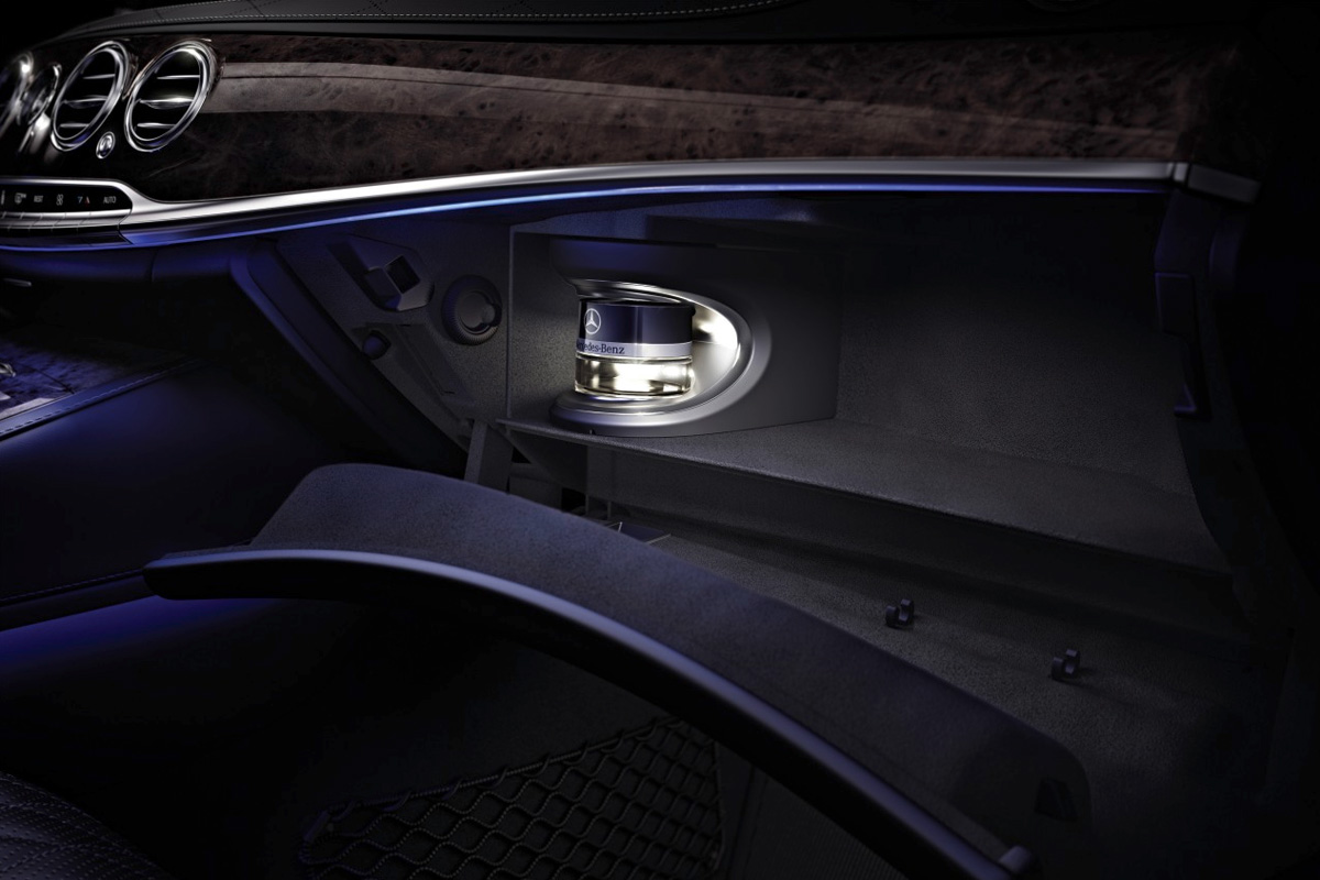 Mercedes S-Class glovebox