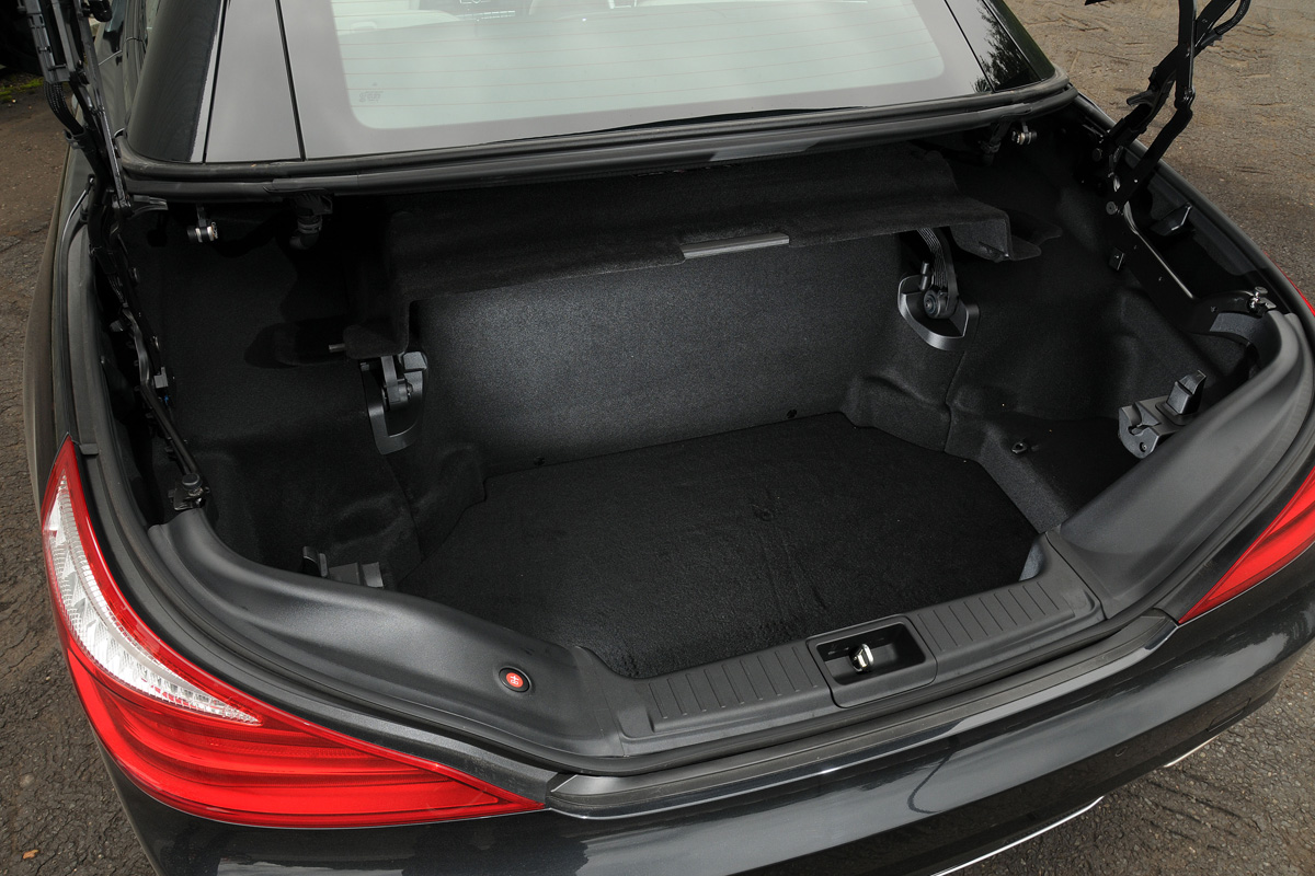 Mercedes SL350 boot