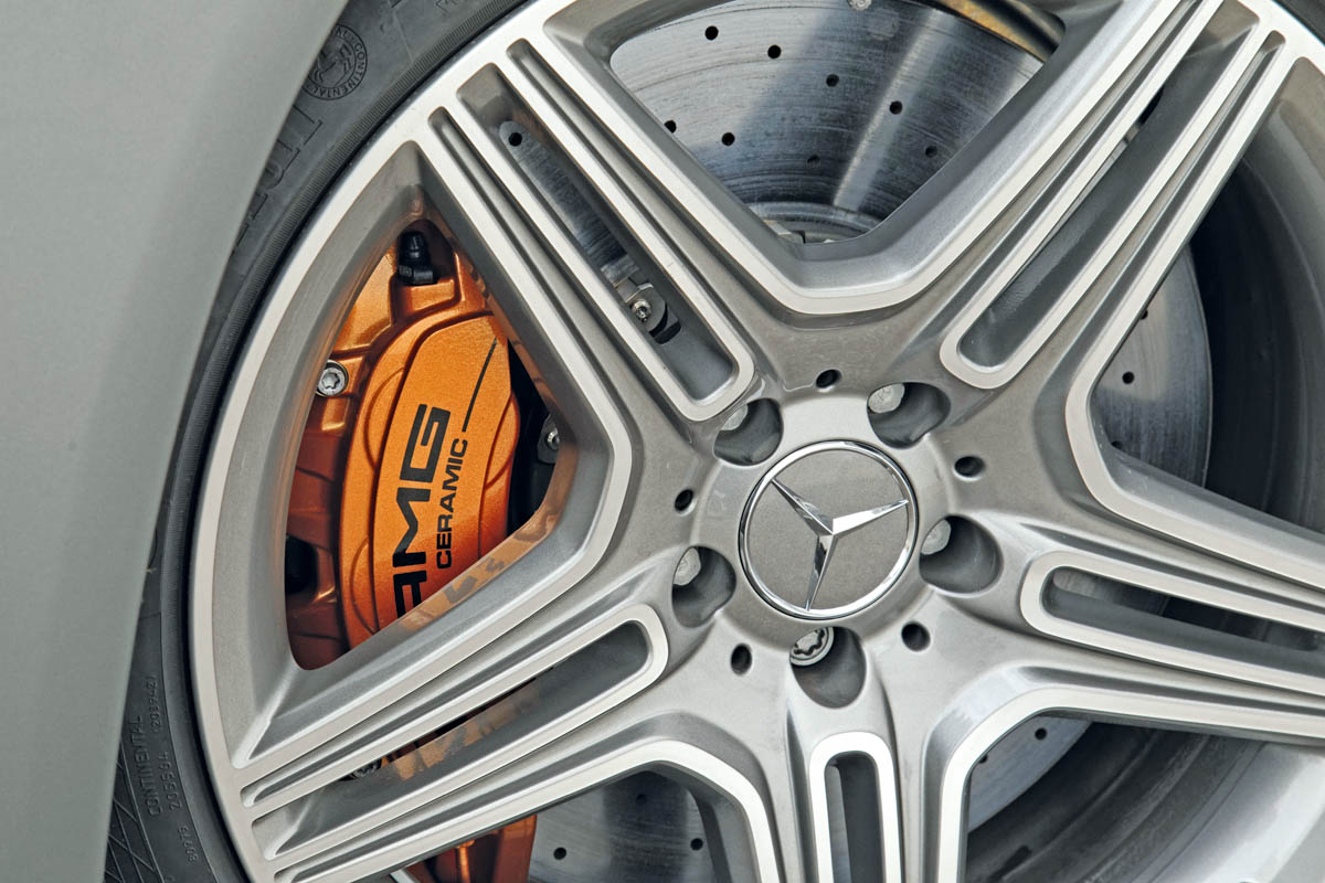 Mercedes SL63 AMG wheel