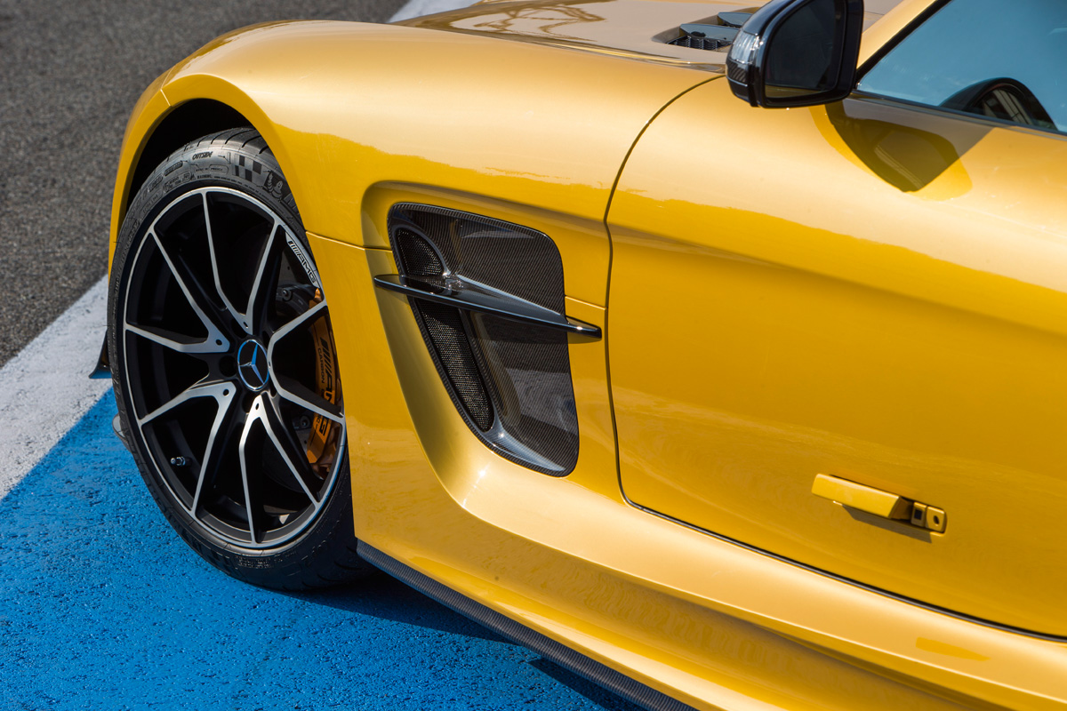 Mercedes SLS AMG Black Series wheel