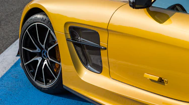 Mercedes SLS AMG Black Series wheel