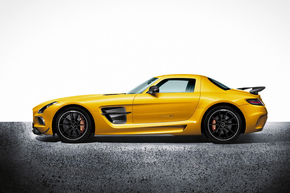 Mercedes SLS AMG Black Series engine plaque
