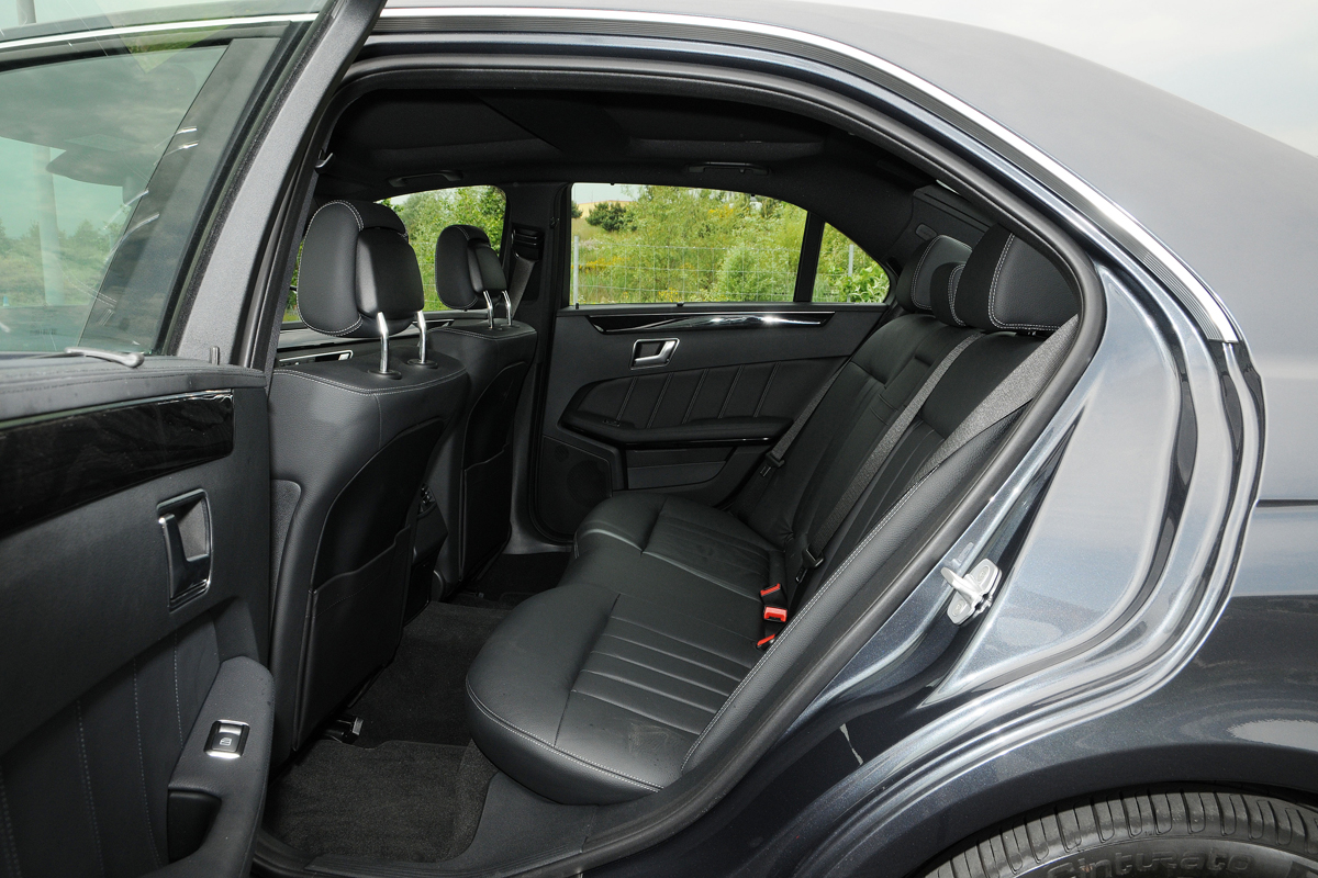 Mercedes E250 CDi rear seats