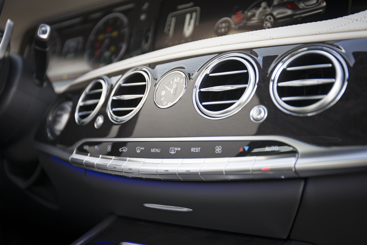 Mercedes S-Class air-con vents