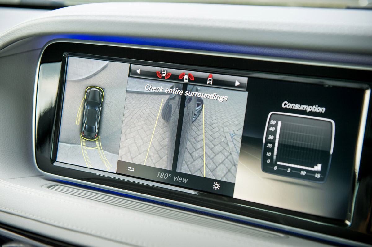 Mercedes S500 AMG 2014 screen