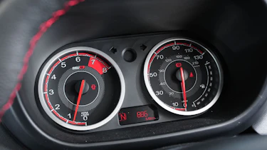 MG3 dials