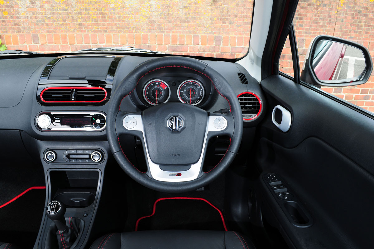 MG3 interior
