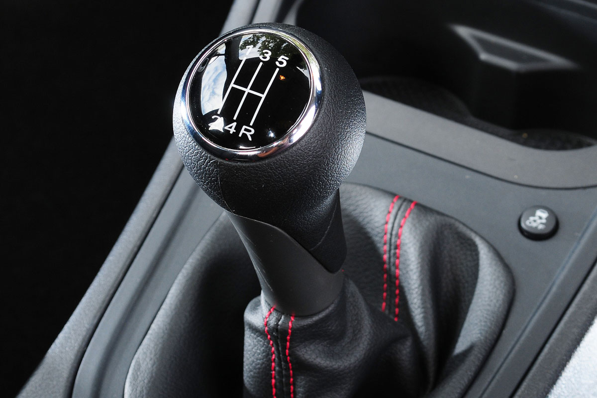 MG3 manual gearbox