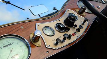 MG TC Midget 1945 dash