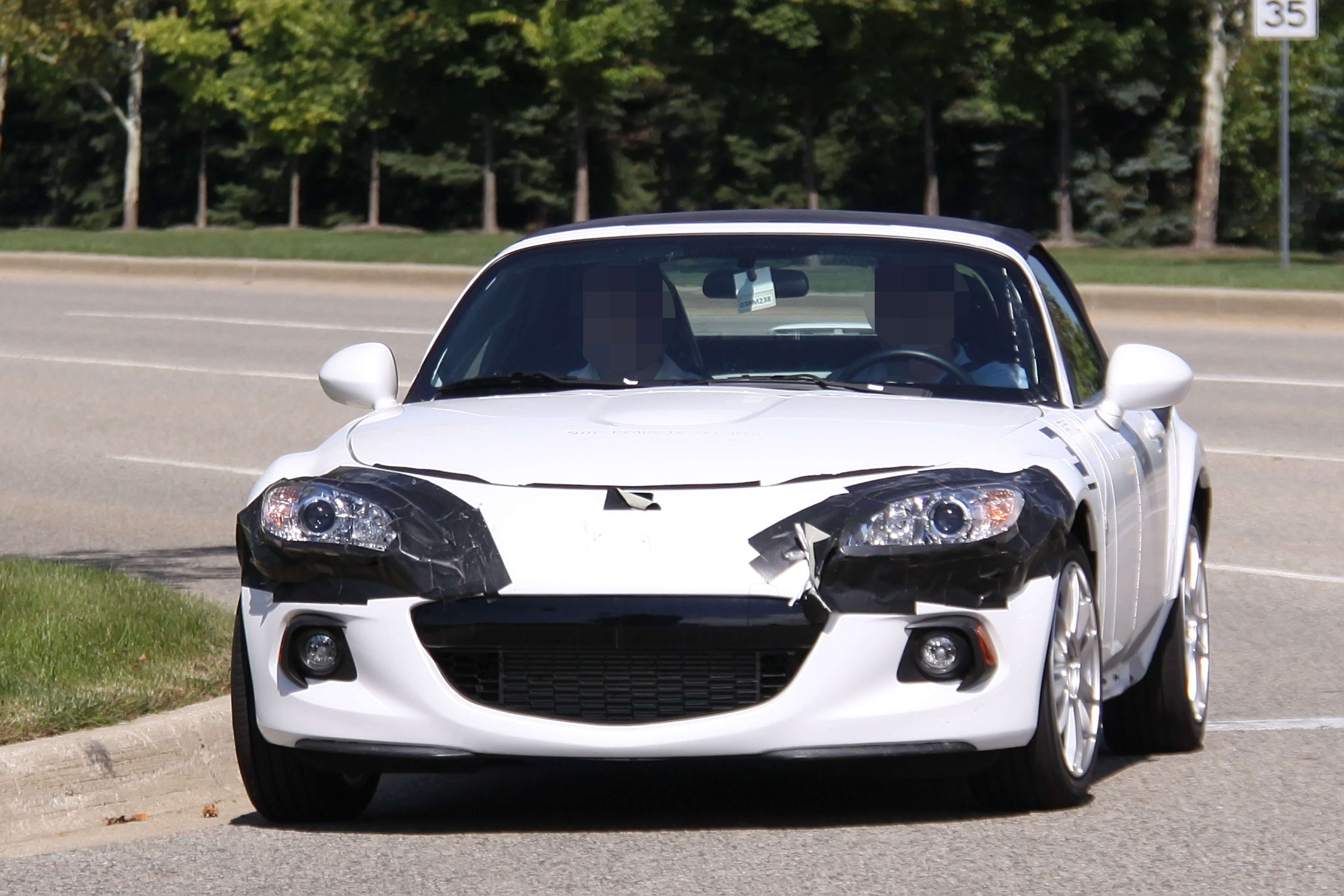 Mazda MX-5 test mule 