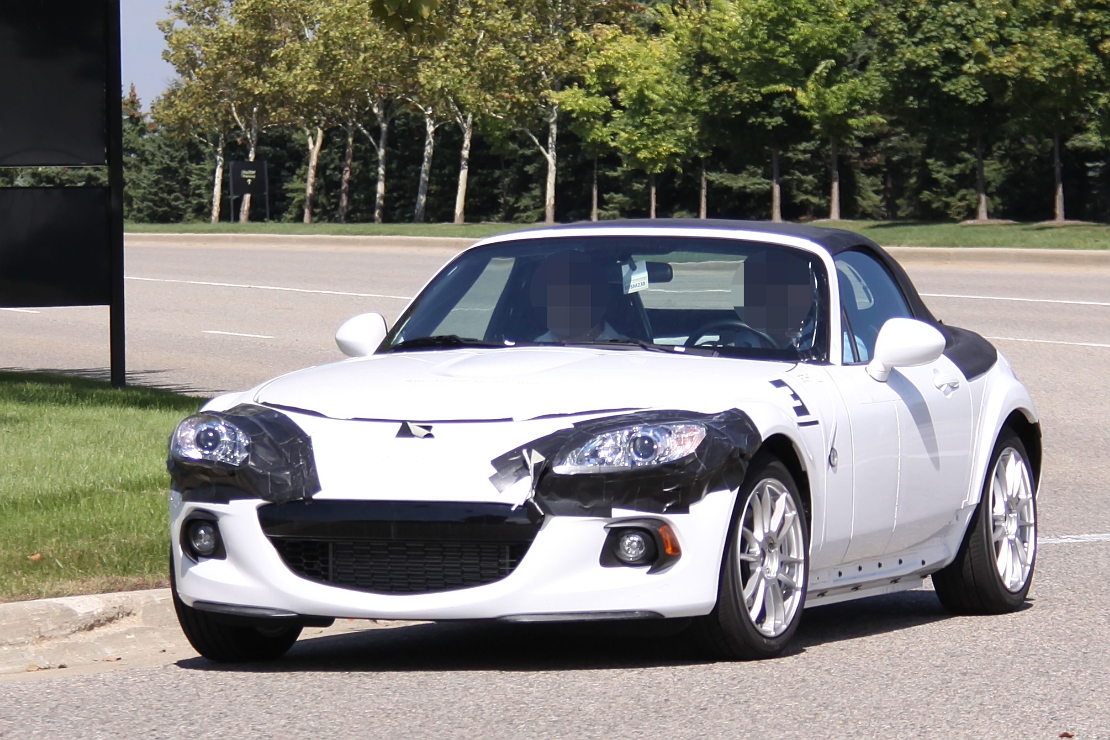 Mazda MX-5 test mule front