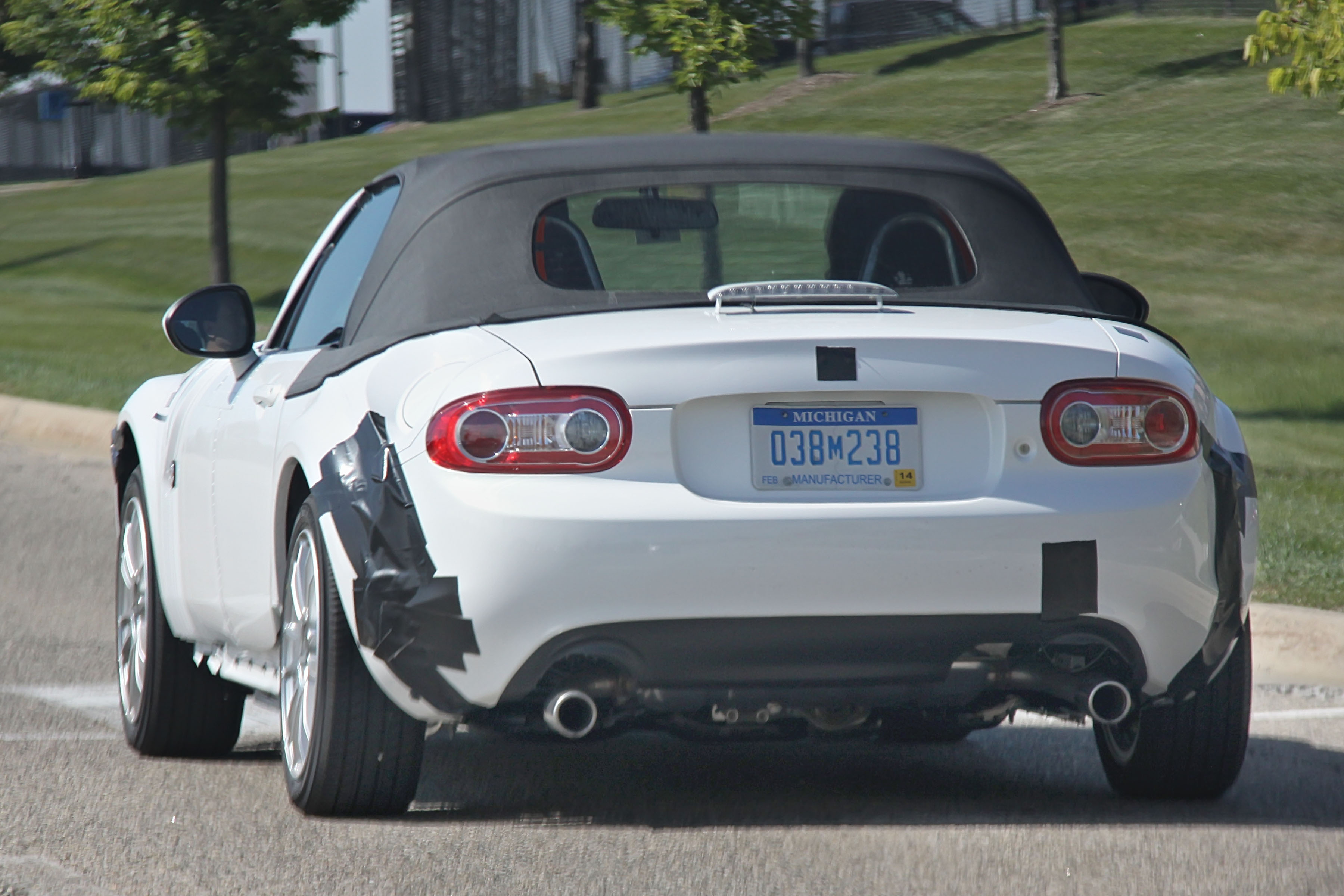 Mazda MX-5 test mule rear