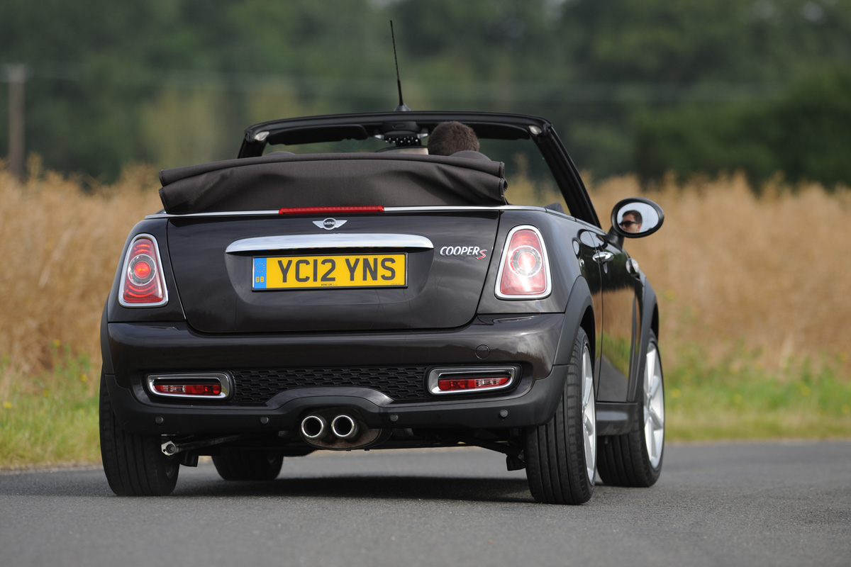 MINI Cooper S Highgate Convertible rear cornering