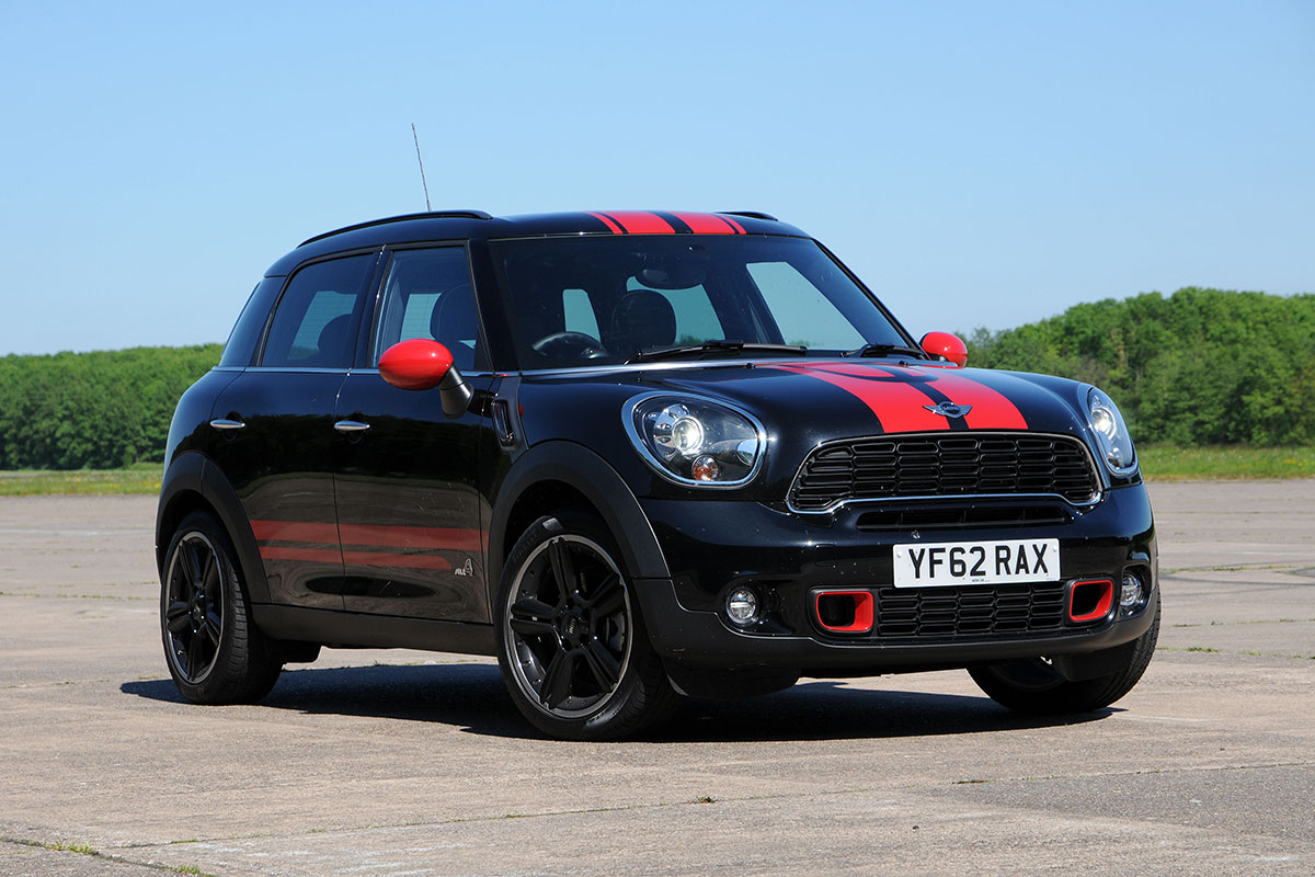 MINI Cooper D Countryman front static