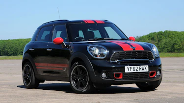 MINI Cooper D Countryman front static