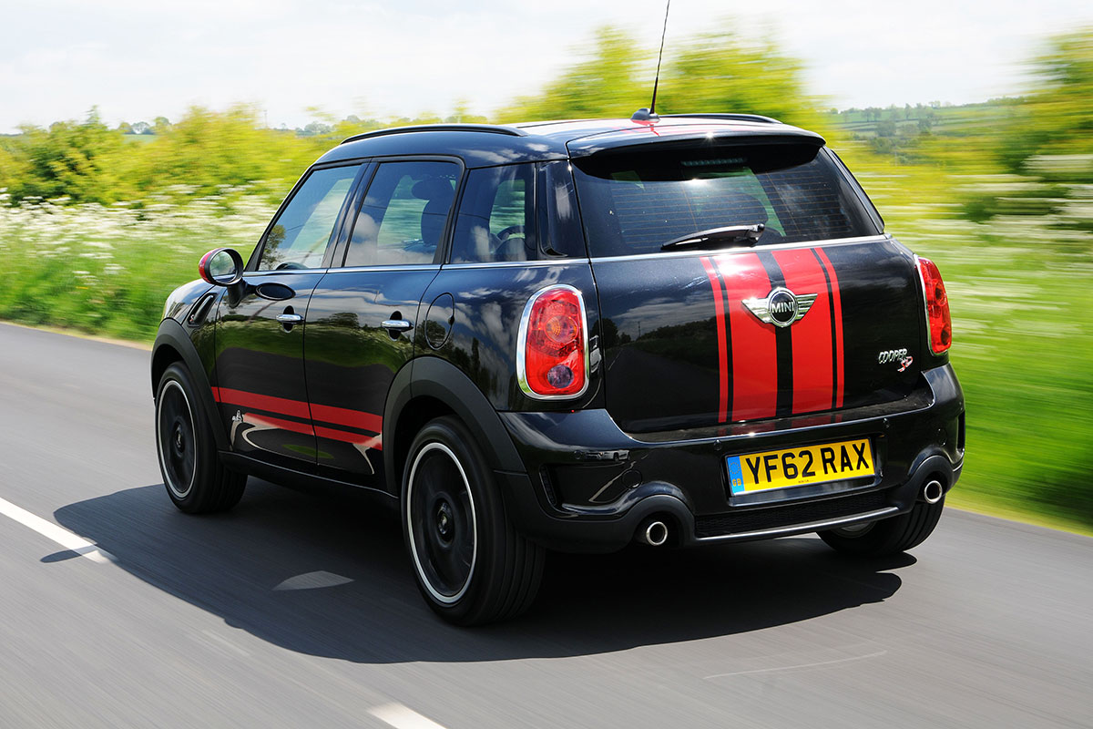 MINI Cooper D Countryman rear action