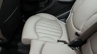 MINI Cooper D Countryman seats