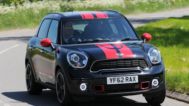 MINI Countryman front cornering