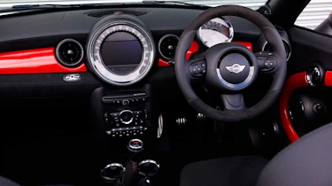 MINI JCW Roadster dash
