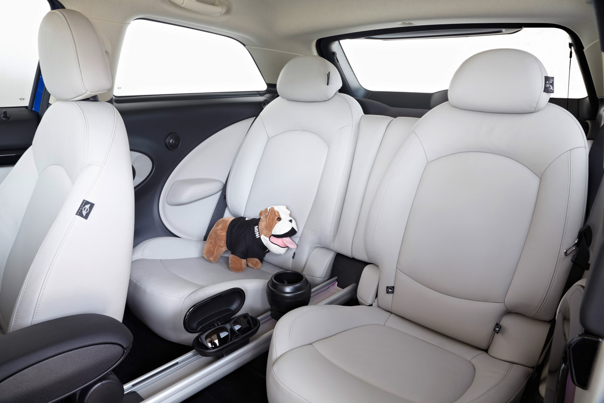 MINI Paceman driving