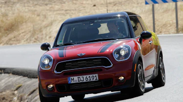 MINI Paceman front corner