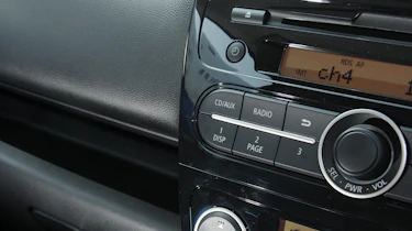 Mitsubishi Mirage 1.2 3 centre console