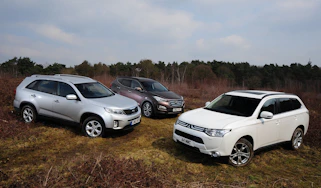 Mitsubishi Outlander vs rivals