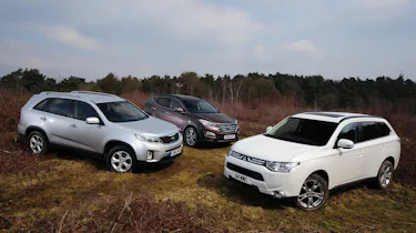 Mitsubishi Outlander vs rivals