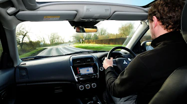 Mitsubishi ASX 4 2014 driving