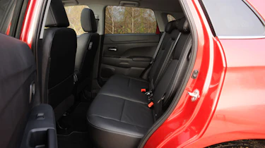 Mitsubishi ASX 4 2014 rear seats