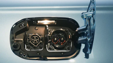 Mitsubishi Outlander PHEV 2014 port