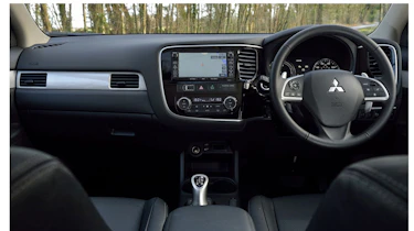 Mitsubishi Outlander PHEV 2014 interior