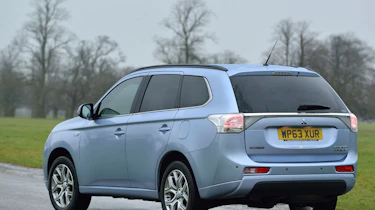 Mitsubishi Outlander PHEV 2014 rear