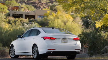 Hyundai Genesis 2015 - rear end