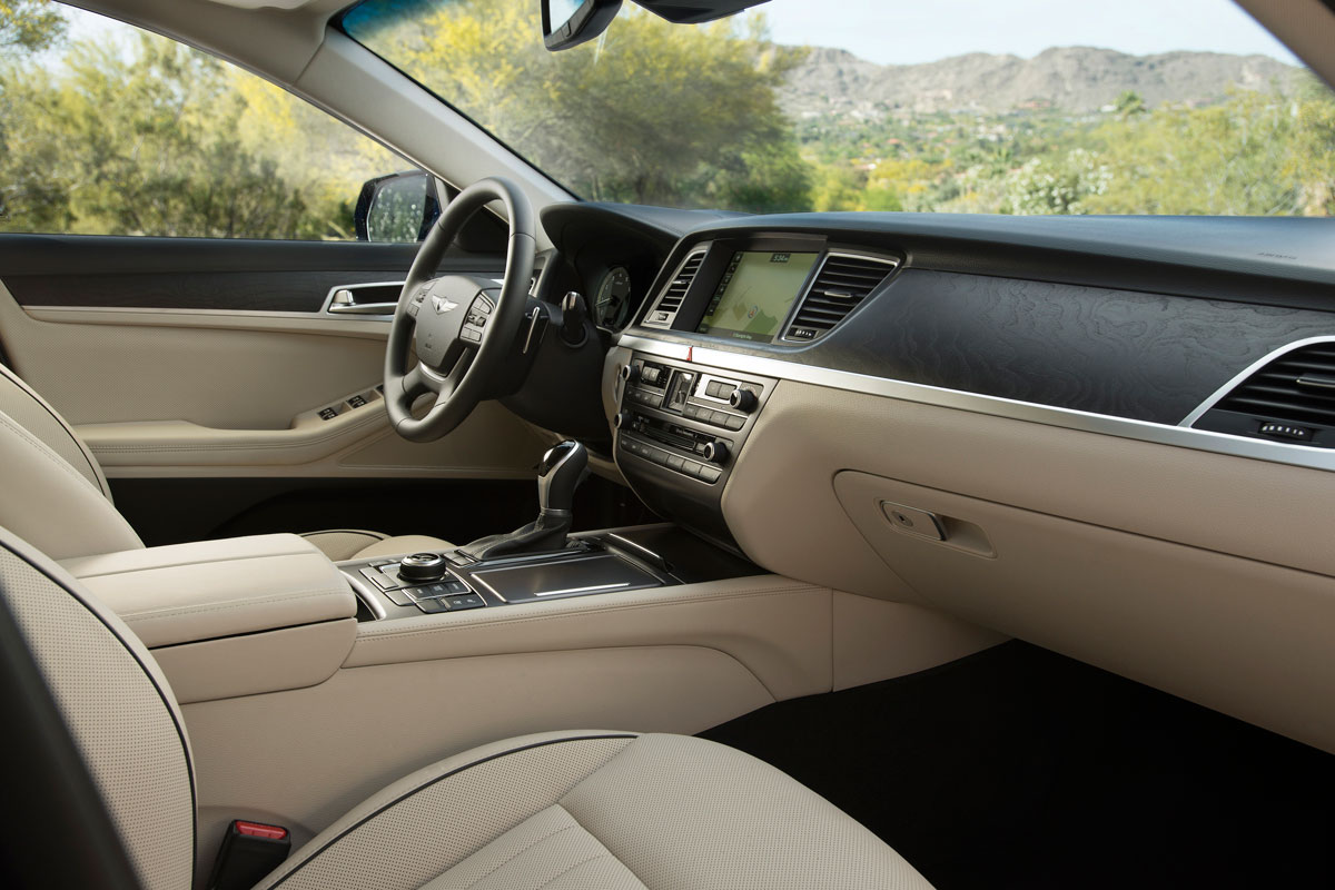 Hyundai Genesis 2015 - cabin