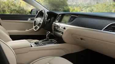 Hyundai Genesis 2015 - cabin