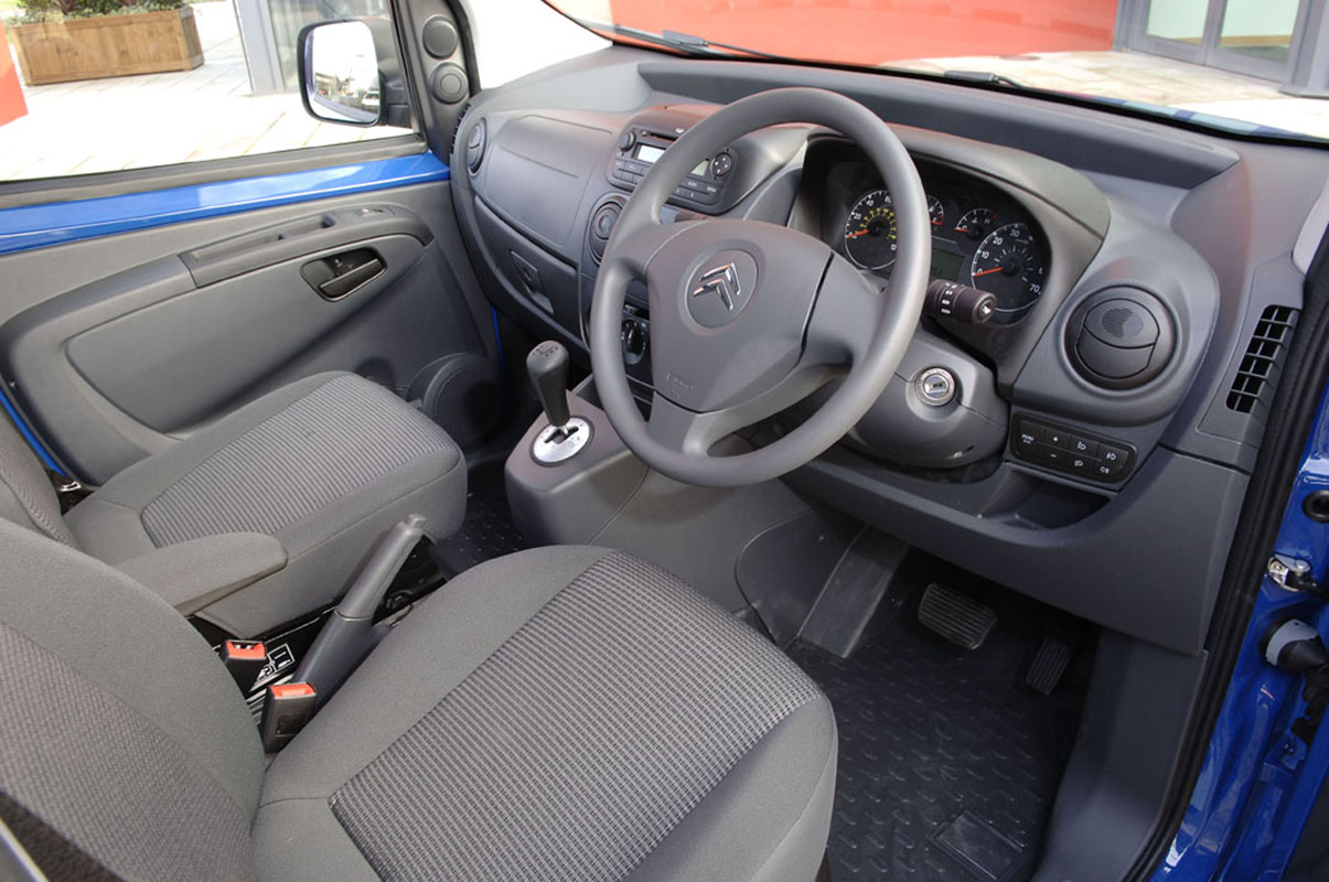 Citroen Nemo interior