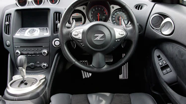 Nissan 370Z interior
